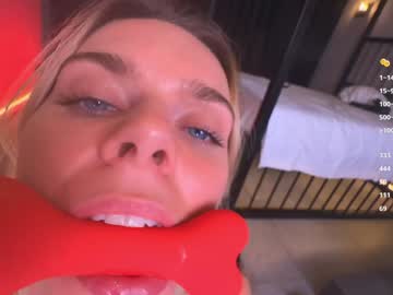 girl
        blush_mikki cam image #4307478