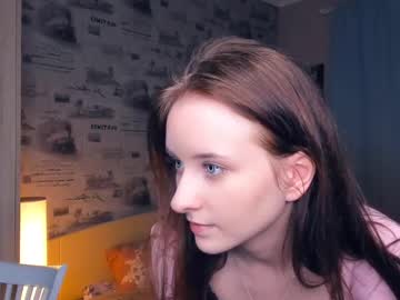 girl Close-up Pussy Web Cam Girls with silvia_lans