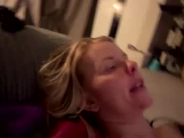 couple
        rabzu cam image #4371663