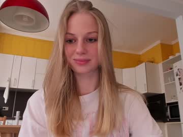 girl
        magic_couple13 cam image #2534451