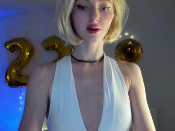 girl
        yournaughtymiss cam image #684990