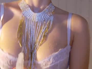 girl
        annesense cam image #353504