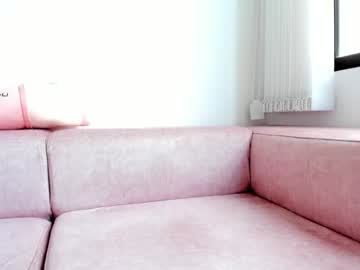 girl
        evelin_gh1 cam image #2405675