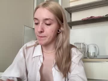 girl
        crystallluna cam image #1398707