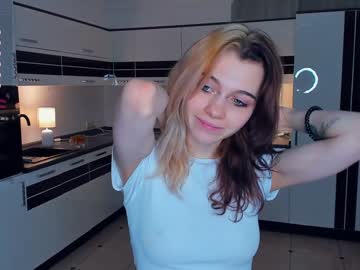 girl
        deliaderrick cam image #2101442
