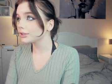girl
        cute_caprice cam image #3082357