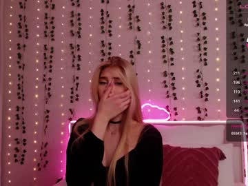 girl
        vonnalein cam image #1609874