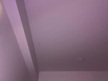 girl
        latinella cam image #3993374