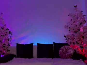 girl
        jessiccaburns cam image #3509693