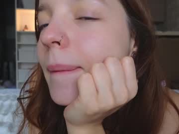 girl
        my_mia_ cam image #4152918