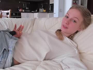 girl
        magic_couple13 cam image #2615761