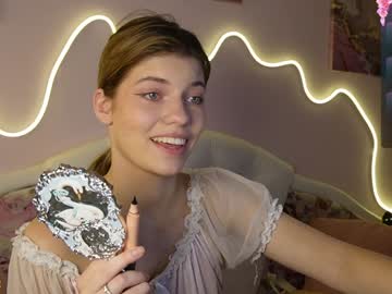 girl
        victoriabeverly cam image #4004283