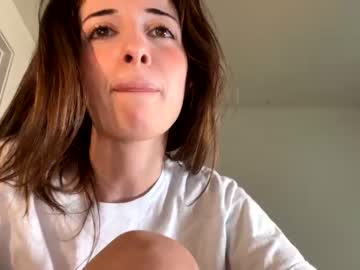 girl
        rosykindred cam image #1043159