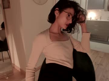 girl
        evatango cam image #741572