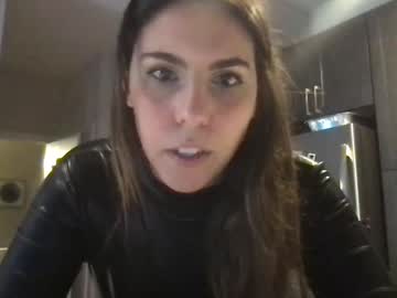 girl
        yrrossedunonxo cam image #1740967
