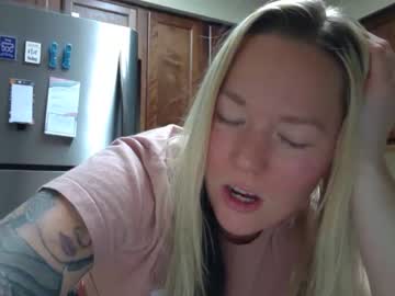 girl
        inkedmaskedgirl cam image #2216916