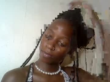 girl
        lovela_nay cam image #693568