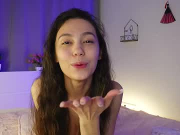 girl
        augustaherlan cam image #4208135