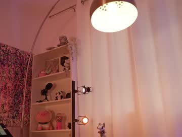 girl
        partymal cam image #3491634
