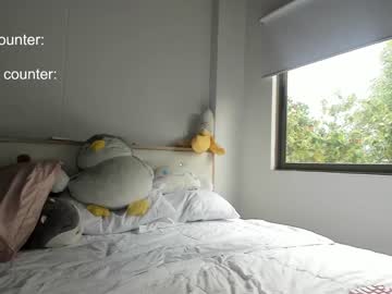 girl
        lonelly_lolly98 cam image #2722328