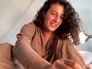 girl
        annareyle cam image #141918