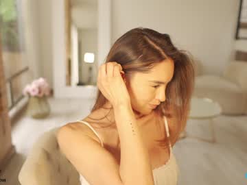 girl
        honeyco57 cam image #3244932