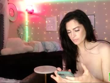 girl
        milf_lacey cam image #2798986