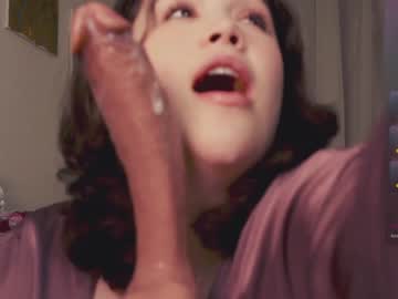 girl
        chery_lady22 cam image #2678025