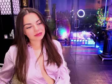 girl
        alma_pearl cam image #853344