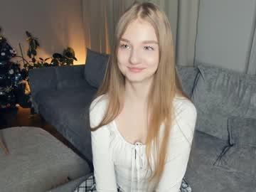 girl
        _magic_smile_ cam image #2143560
