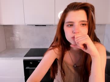 girl
        normacornfield cam image #2414673