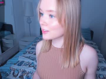 girl
        sun_shiiine cam image #908404