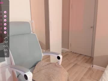 girl
        hee_jin cam image #1853321