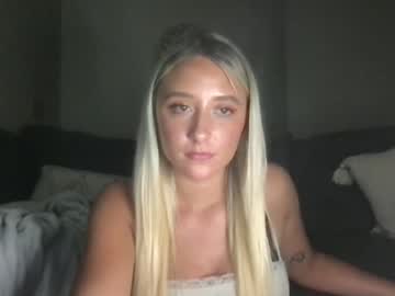 girl
        alex499990 cam image #1130923