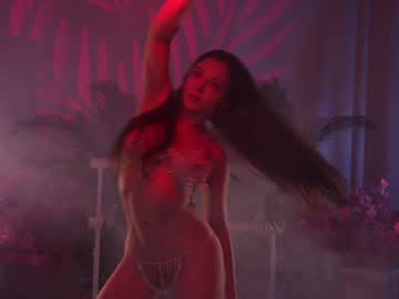 girl
        kittycaitlin cam image #3988320
