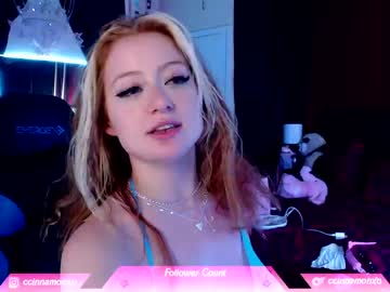girl
        ccinnamon cam image #1632256