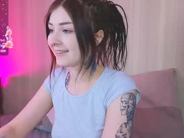 girl
        your_gabby cam image #4125240