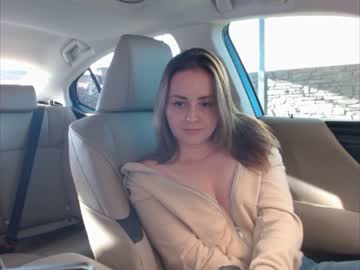 girl
        juicy_peach88 cam image #978980