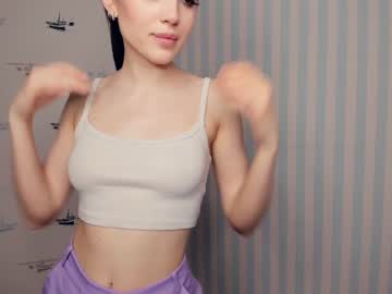 girl
        fannyhaviland cam image #2409878