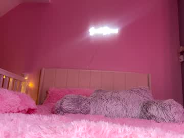 girl
        itsmelolax cam image #4024738