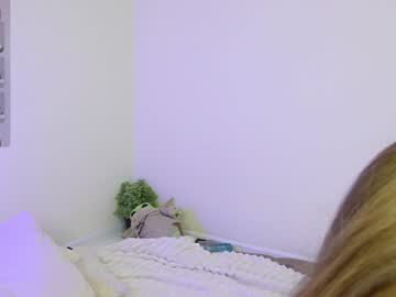 girl
        molly__meow cam image #2924733