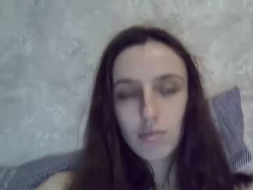 girl
        the_partisan cam image #2481561