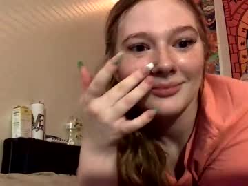 girl
        krisprbrks cam image #1297353