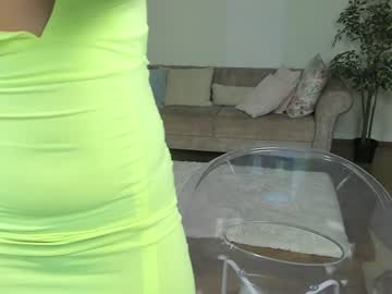 girl
        fetish_life cam image #654036