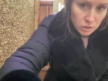 girl
        eatmypie69 cam image #2462822