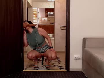 girl
        carmela_fox cam image #4152963