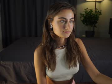 girl
        tessarosse_ cam image #1442880