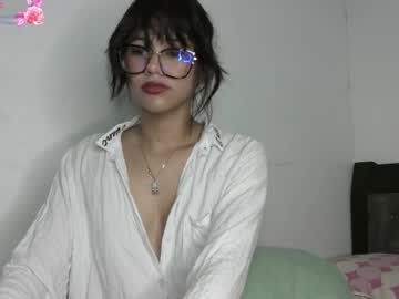 girl
        lovely_allys cam image #4534048