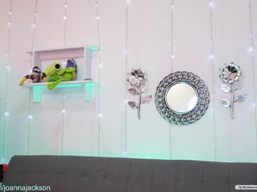 girl
        joannajackson cam image #775872
