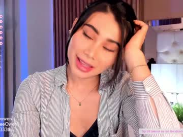 girl
        abie_owen cam image #1670368